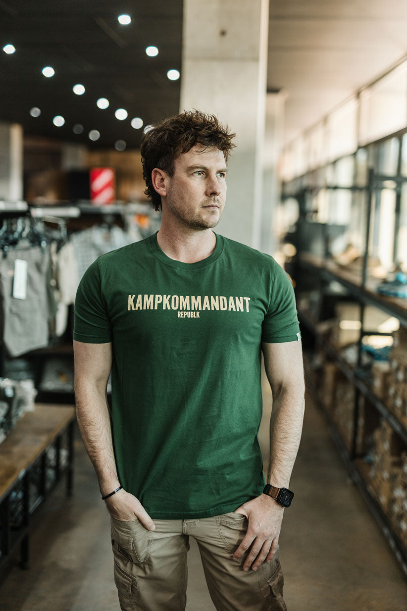 Kampkommandant T-hemp