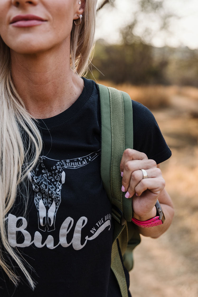 Take The Bull By The Horns T-hemp - Silver