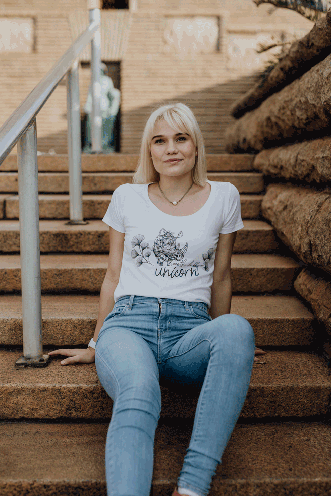 Chubby Unicorn T-hemp